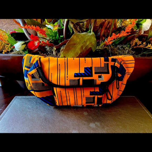 Fanny Pack (waistbag) - Picture 1 of 3